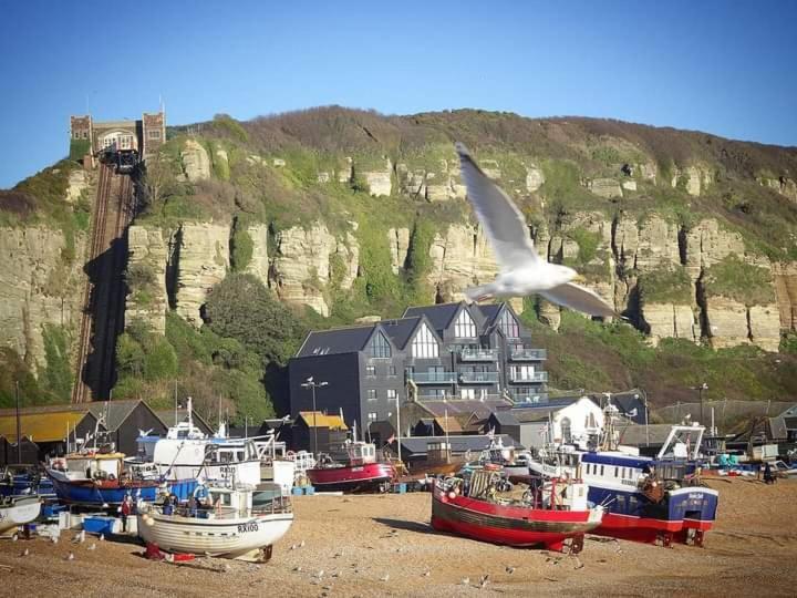 Pett Woodpeckers Cottage B&B المظهر الخارجي الصورة